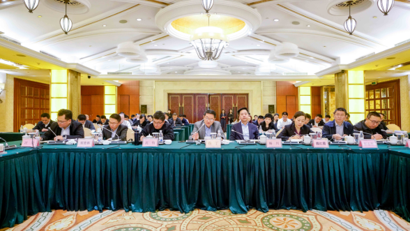 奋力冲刺2019年 起劲备战2020年 新利体育集团召开2019年三季度运营剖析暨事情推进聚会