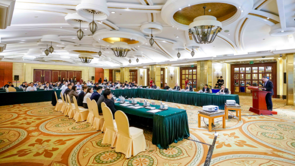 奋力冲刺2019年 起劲备战2020年 新利体育集团召开2019年三季度运营剖析暨事情推进聚会 - 新利体育