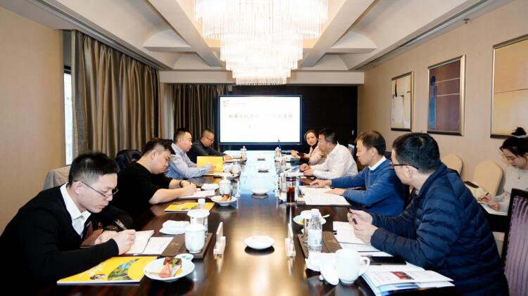 新疆新利体育集团总司理王宏江来访交流