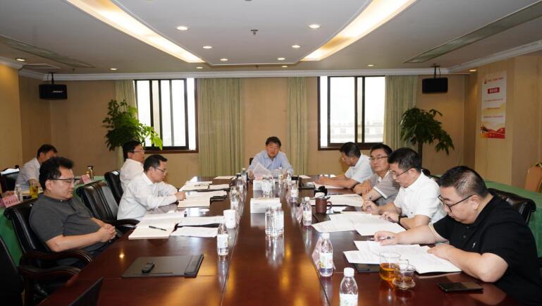新利体育集团向导班子召开党风廉政建设和反糜烂专题民主生涯会