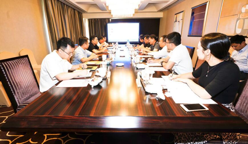新利体育集团与中国旅游集团西南区域总部交流座谈