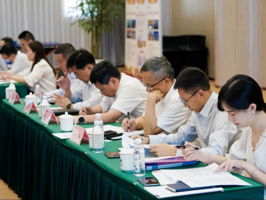 新利体育集团召开2021年度司理层向董事会述职报告会 - 新利体育
