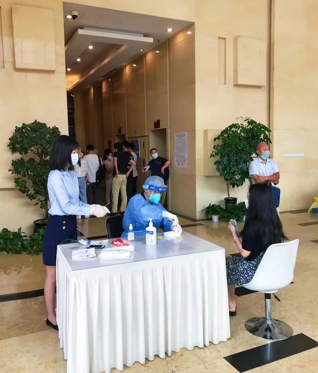 多措并举筑牢清静防地 新利体育集团周全开展新冠疫情防控事情 - 新利体育