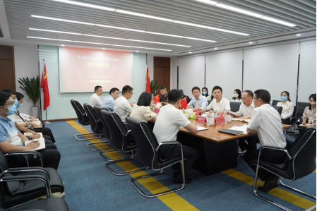 四川省新利体育集团向导分赴各子公司开展深入学习习近平总书记来川视察主要指示精神和省第十二次党代会精神宣讲 - 新利体育