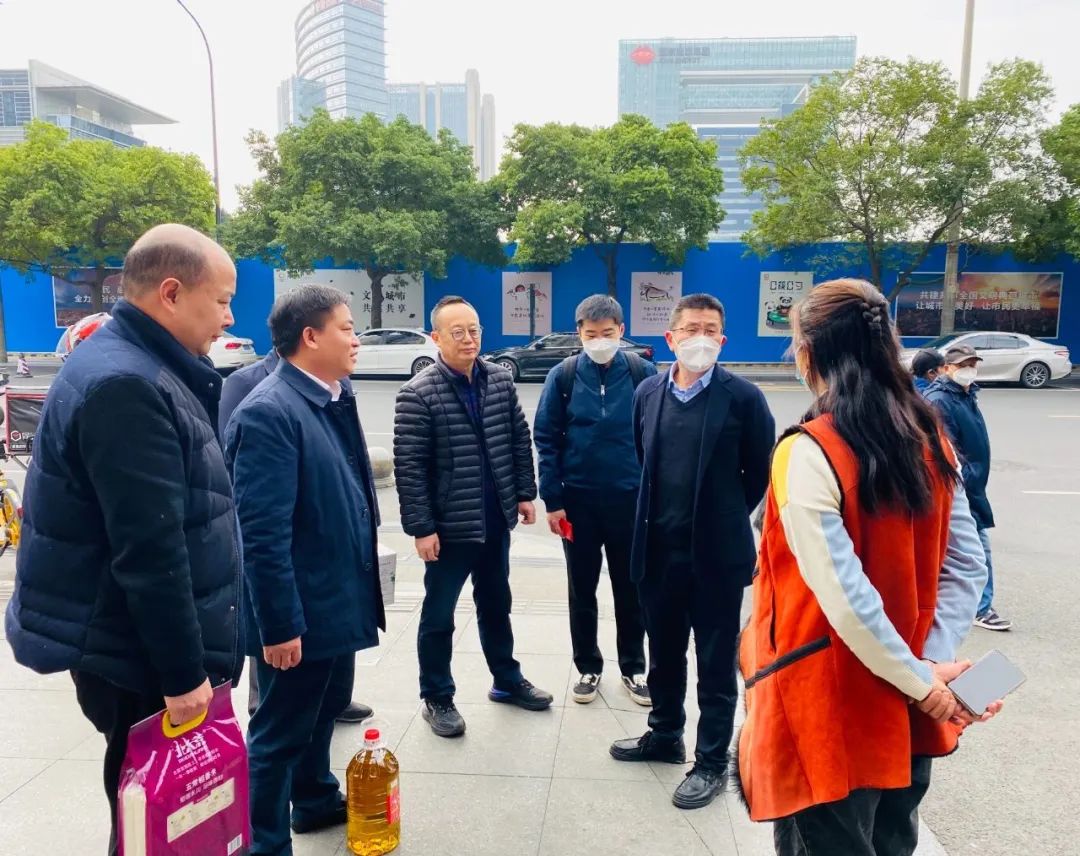 迎春送温暖 眷注暖人心——集团向导班子开展新春走访慰问运动 - 新利体育