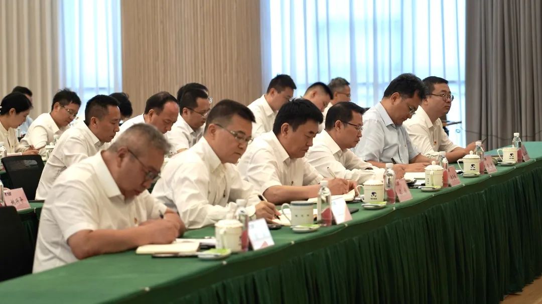 省新利体育集团召开主题教育专题党课报告会 - 新利体育