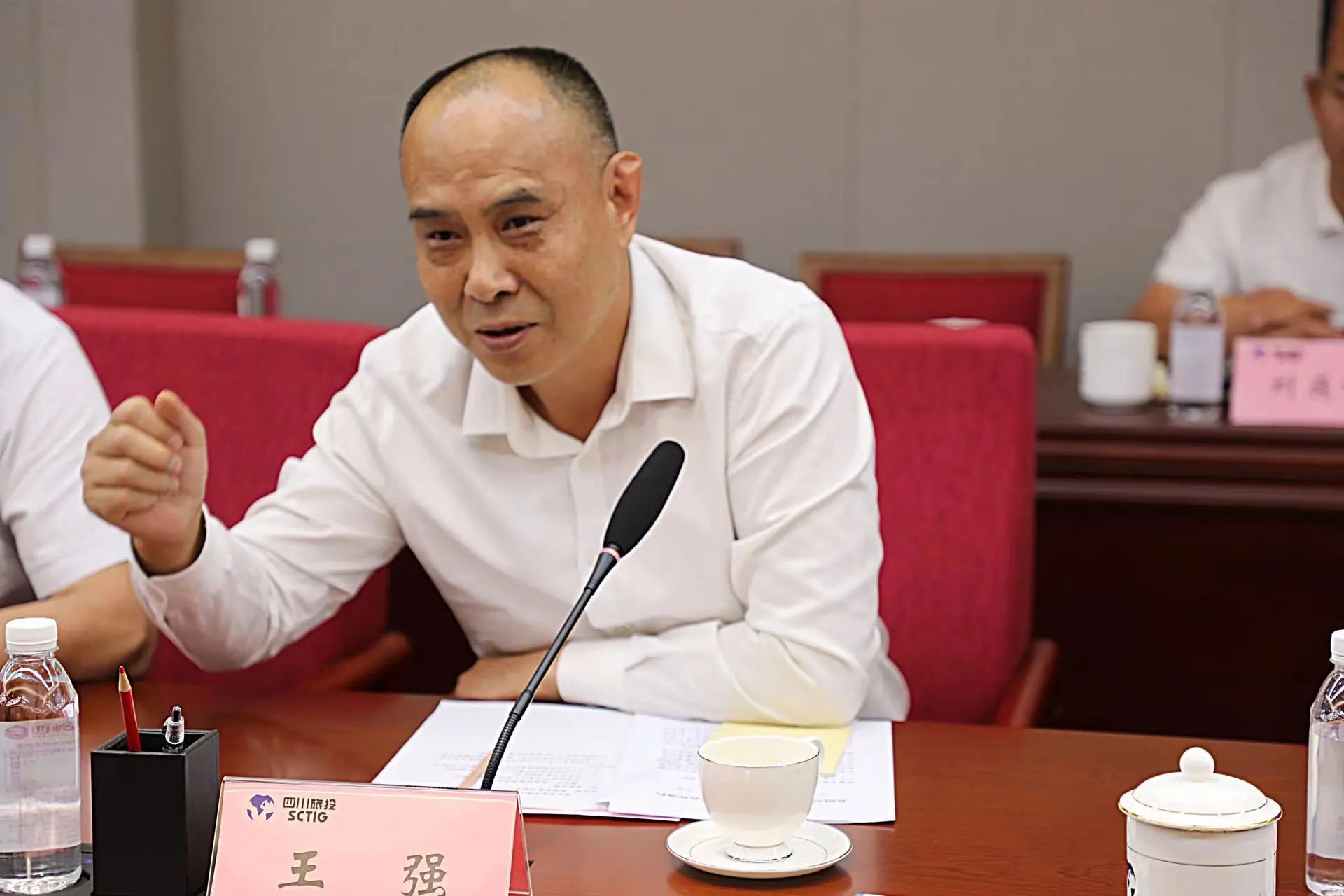 粤港澳大湾区动周游戏企业考察四川新利体育集团签署天府国际动漫城项目战略相助协议 - 新利体育