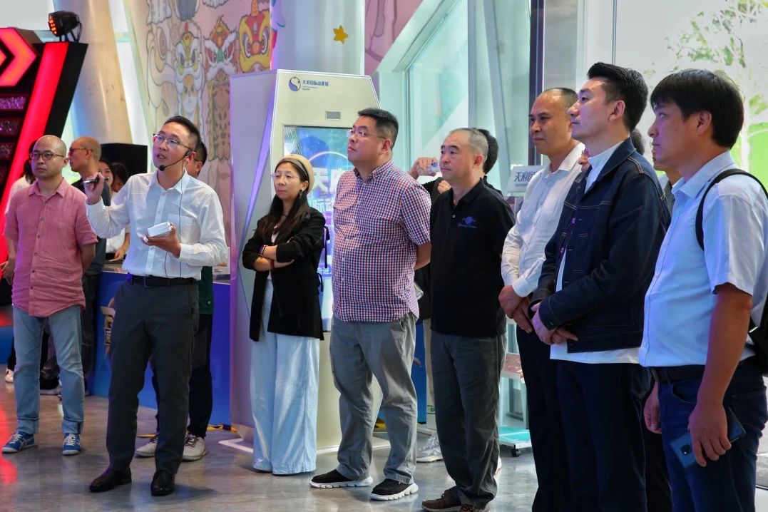 粤港澳大湾区动周游戏企业考察四川新利体育集团签署天府国际动漫城项目战略相助协议 - 新利体育