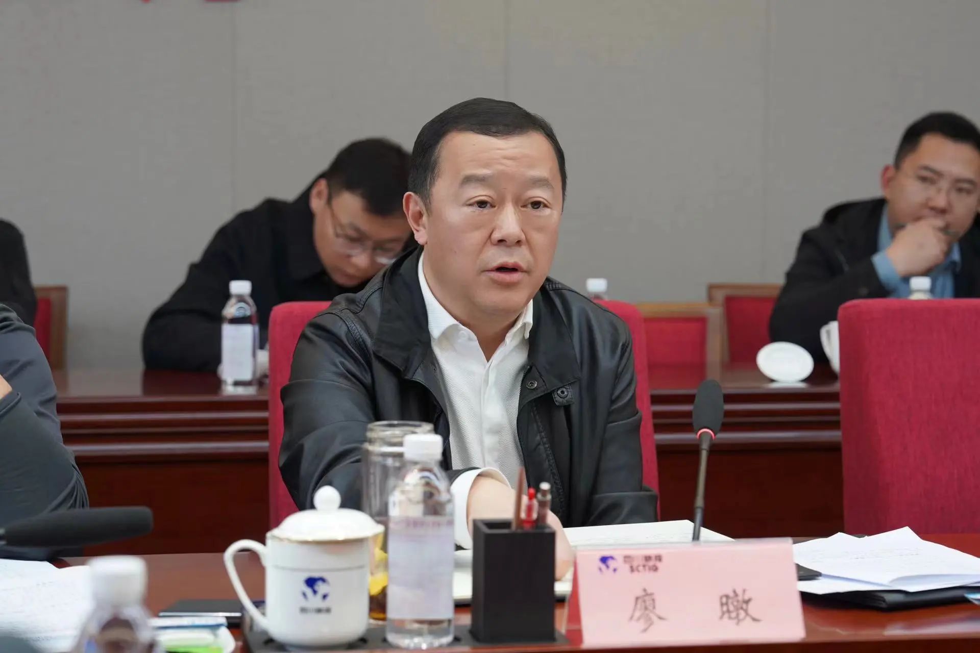 省新利体育集团与彭州市委市政府举行座谈交流会 - 新利体育