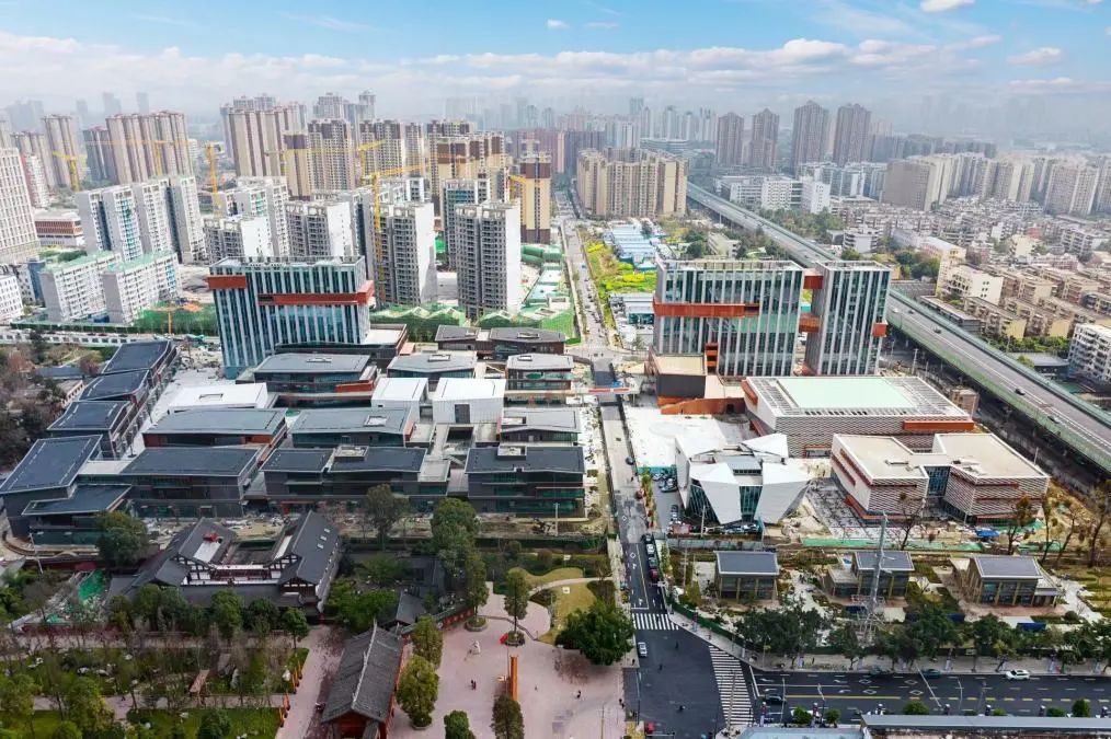 天府国际动漫城第一届动漫集市嘉年华暨产商旅教生长大会圆满举行 - 新利体育