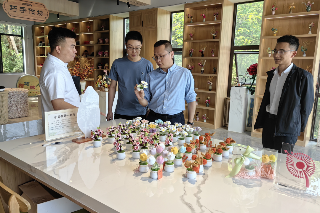 省新利体育集团考察调研简阳市文旅项目