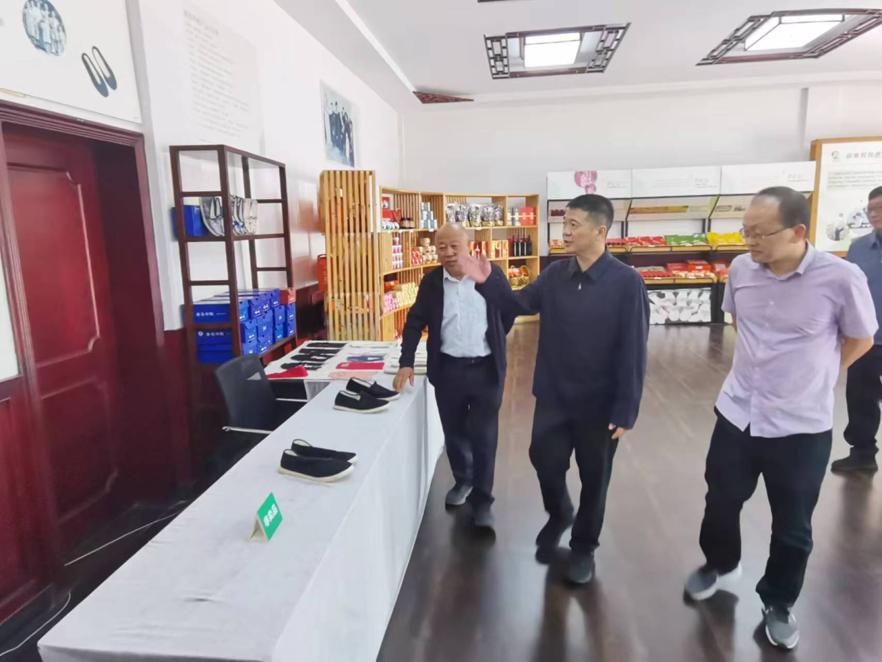 省新利体育集团党委书记、董事长游勇国庆节时代调研督导旗下旅馆谋划及清静生产事情 - 新利体育